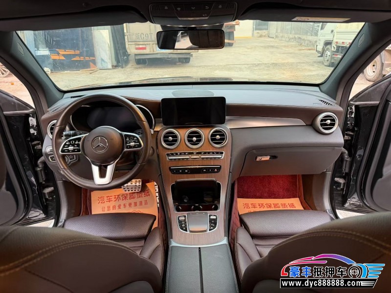 21年奔驰GLC轿车抵押车出售