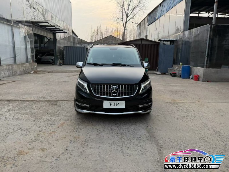 抵押车出售19年奔驰威霆轿车