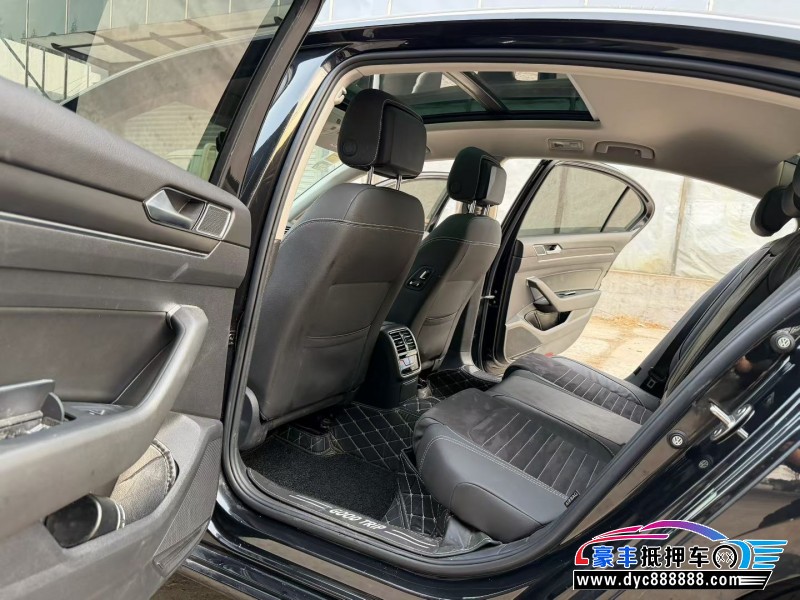 21年大众迈腾轿车抵押车出售