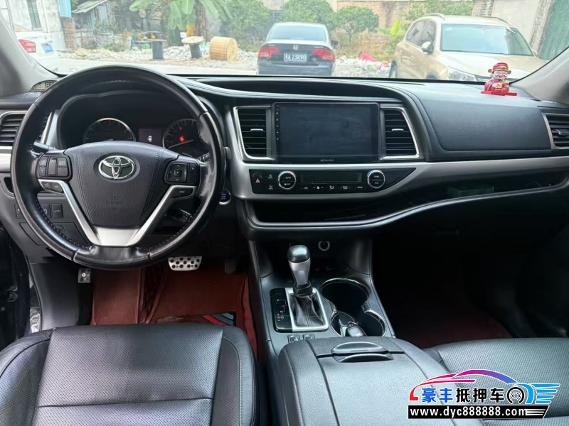 21年丰田汉兰达轿车抵押车出售