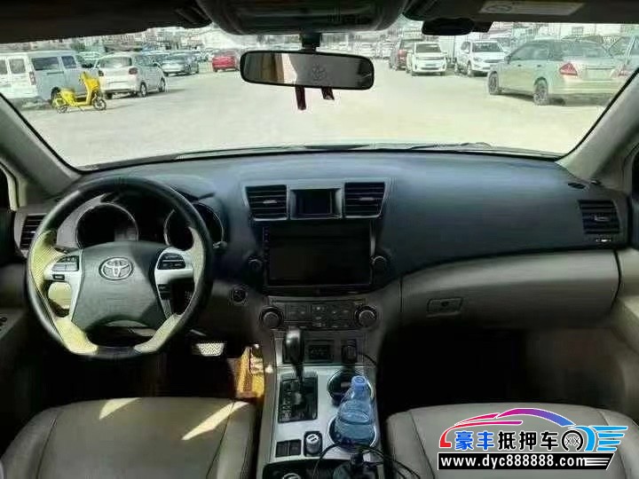 15年丰田汉兰达轿车抵押车出售