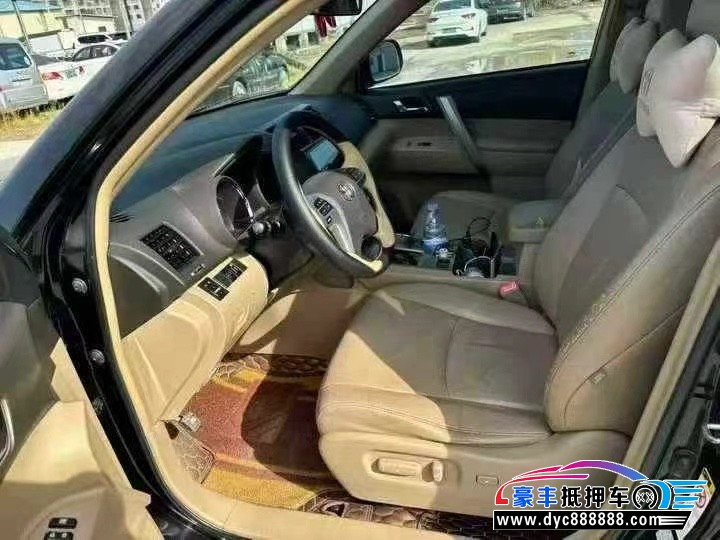 15年丰田汉兰达轿车抵押车出售