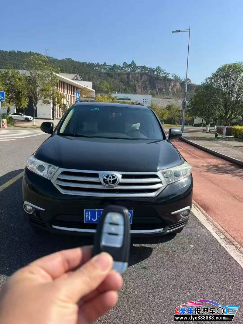 15年丰田汉兰达轿车