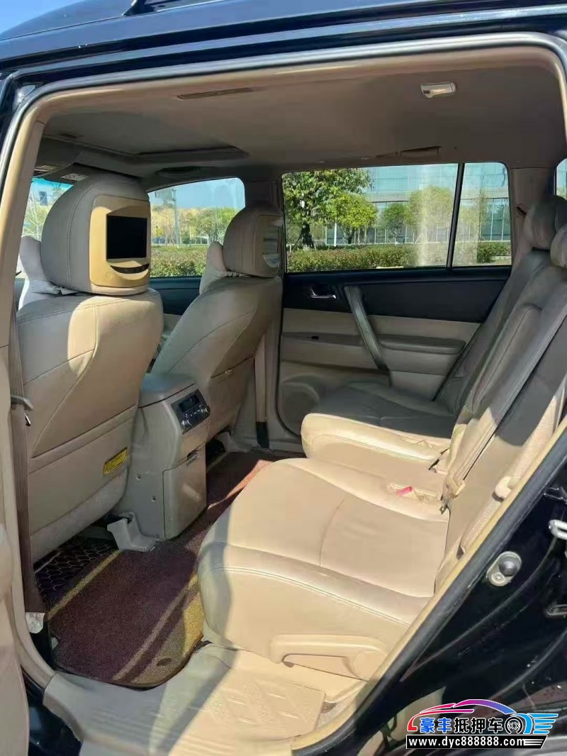 15年丰田汉兰达轿车抵押车出售