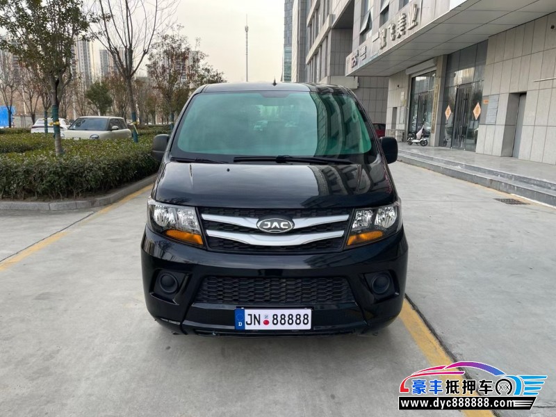 21年江淮瑞风M3轿车