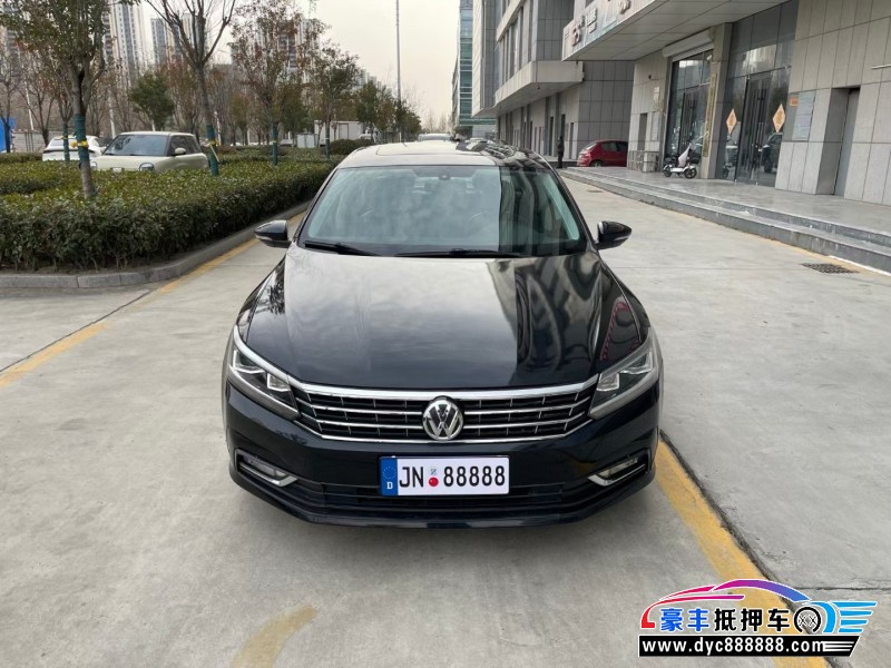 抵押车出售18年大众帕萨特轿车