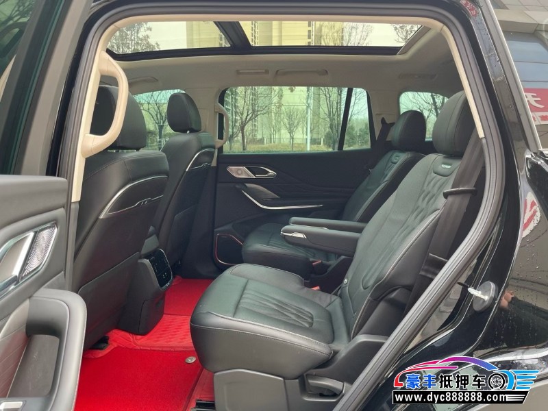 25年红旗HS7轿车抵押车出售