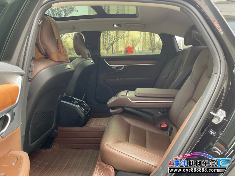 20年沃尔沃S90轿车抵押车出售