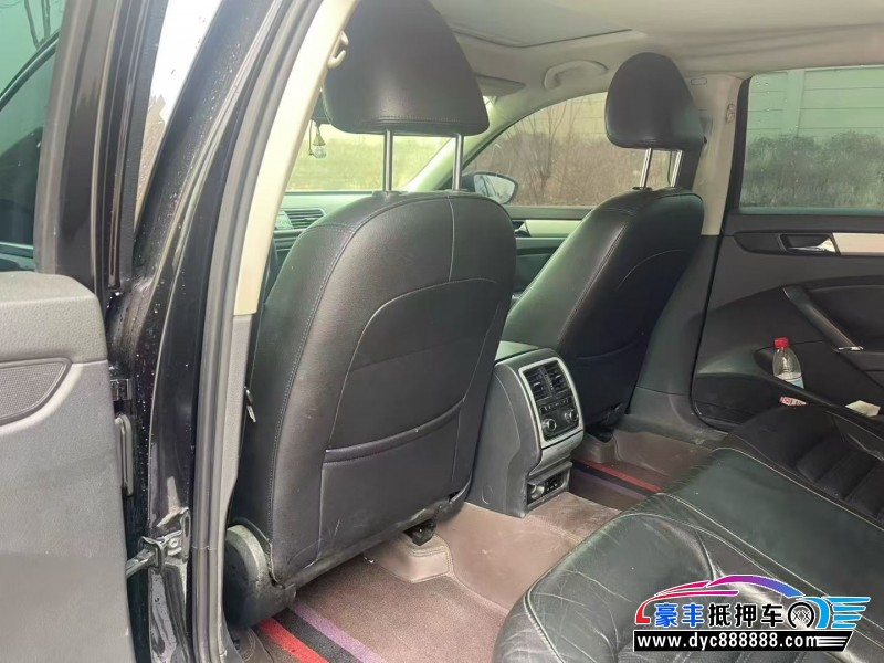 14年大众帕萨特轿车抵押车出售