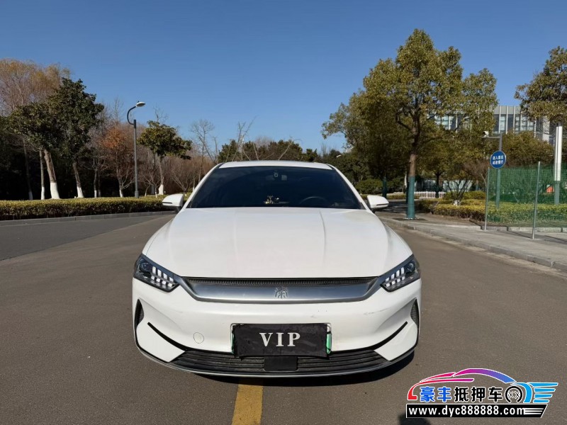 抵押车出售22年比亚迪秦轿车