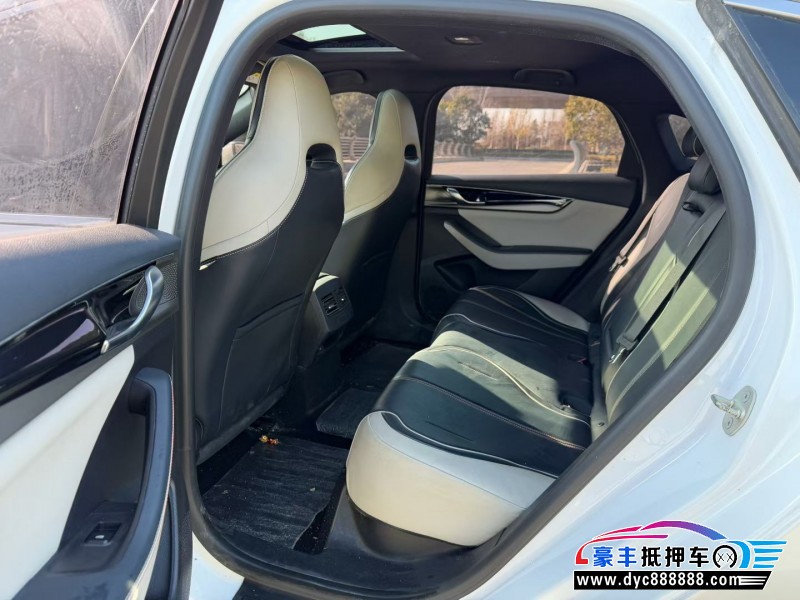 22年比亚迪秦轿车抵押车出售