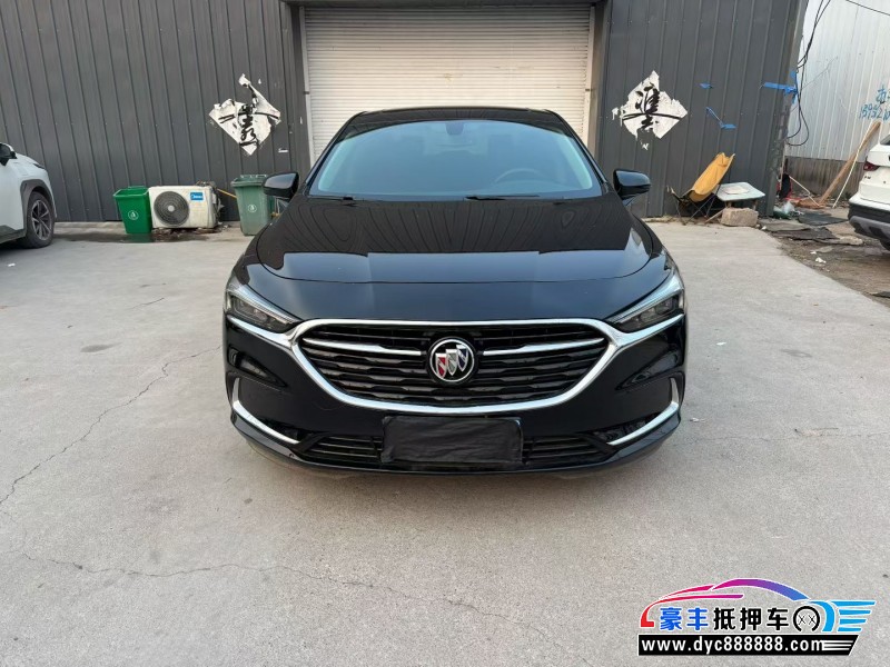 22年别克君威轿车