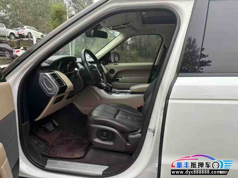 16年路虎揽胜运动轿车抵押车出售