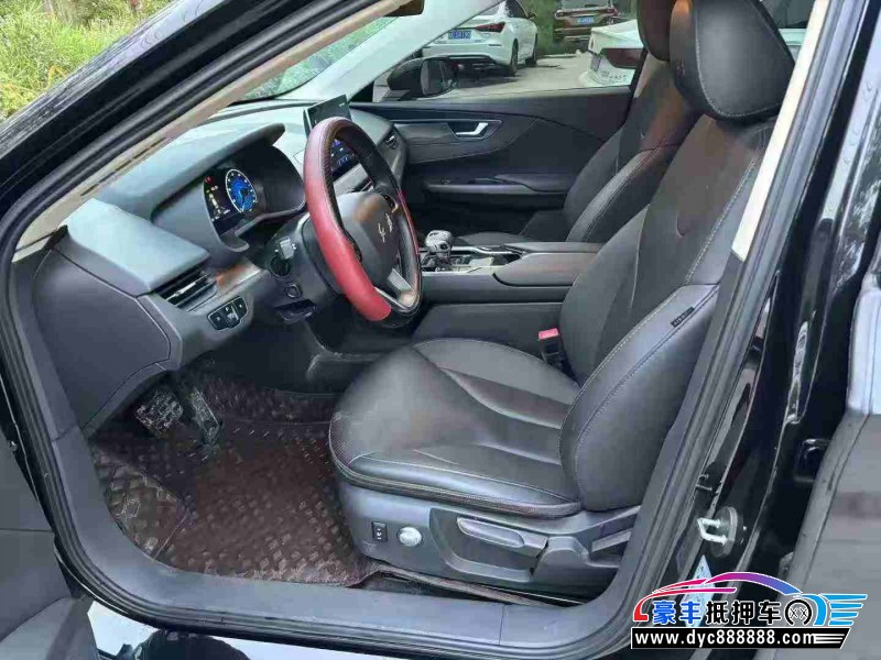 23年红旗EQM5轿车抵押车出售