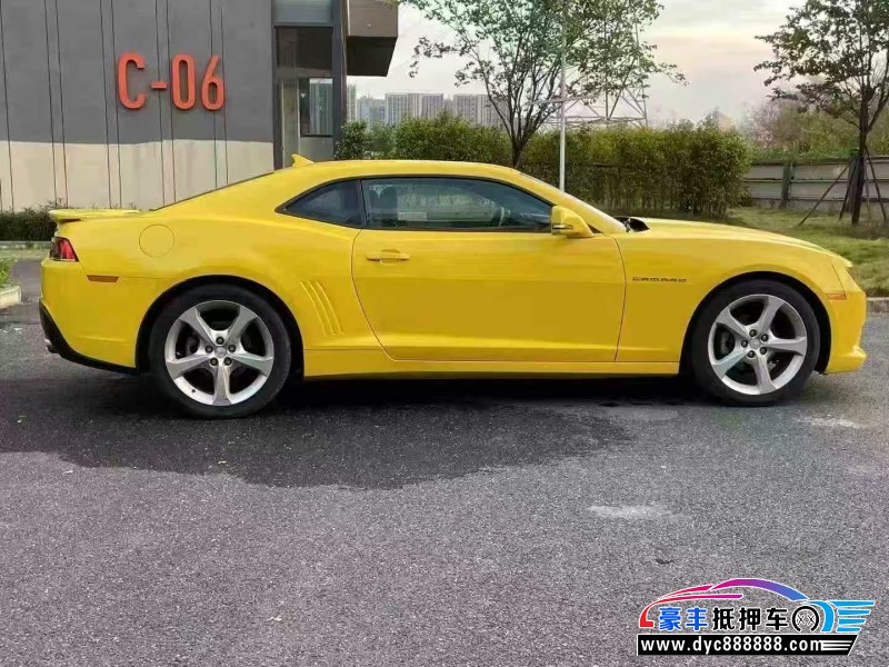 16年雪佛兰科迈罗轿车抵押车出售