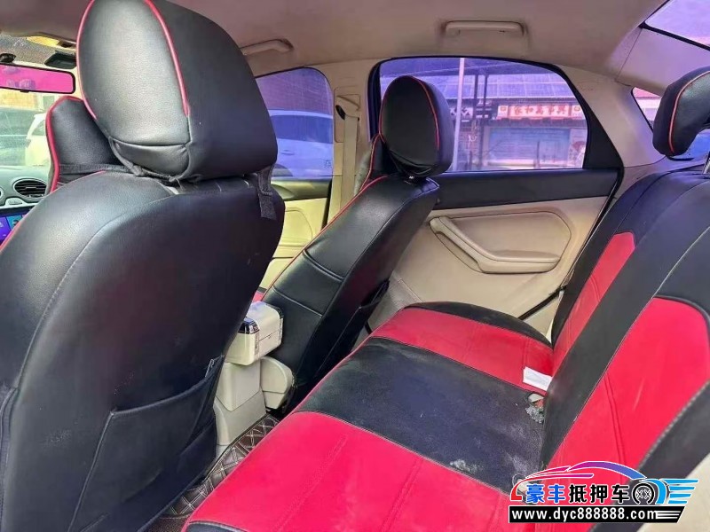 14年福特福克斯轿车抵押车出售