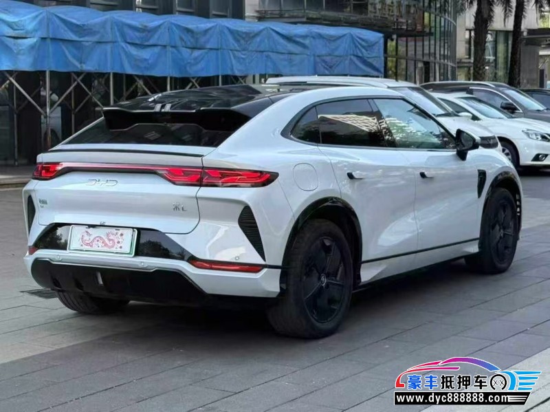 24年比亚迪宋轿车抵押车出售