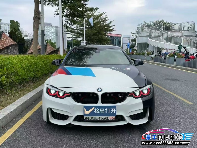 19年宝马M4轿车