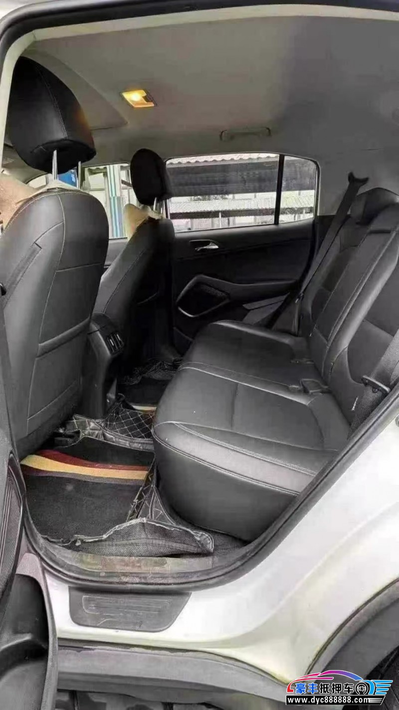 21年现代ix35轿车抵押车出售