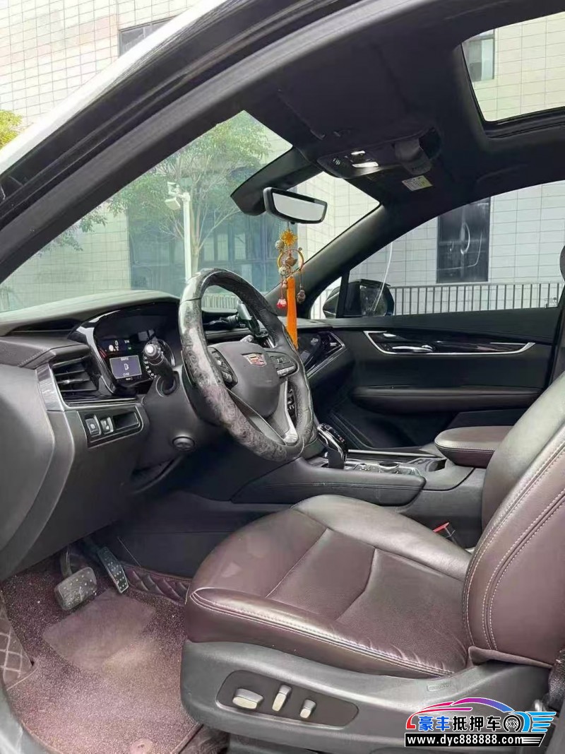 19年凯迪拉克xt6轿车抵押车出售