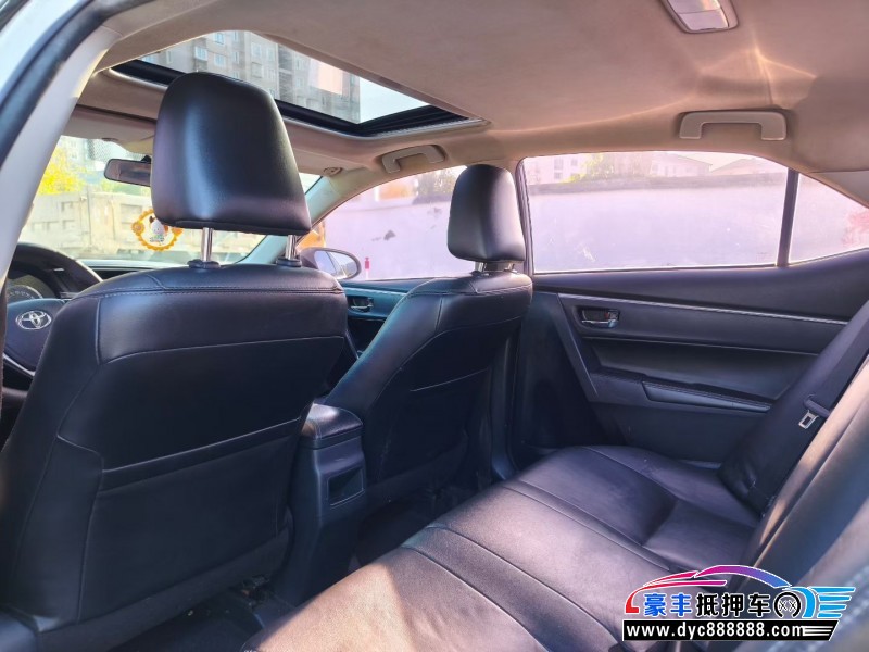 17年丰田卡罗拉轿车抵押车出售