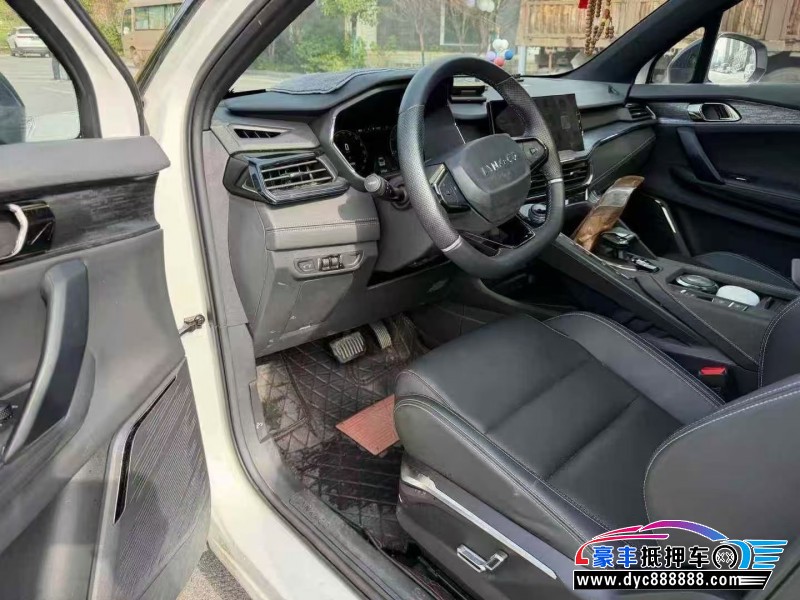 22年领克06SUV抵押车出售