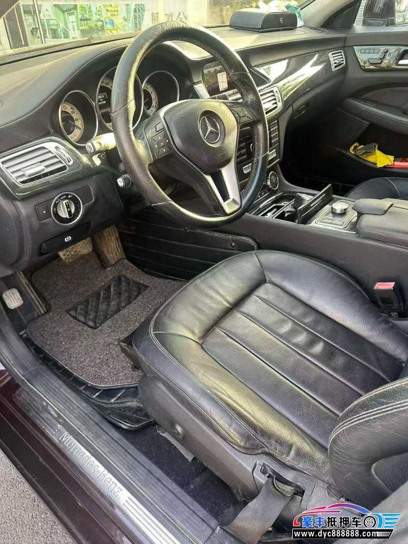 13年奔驰CLS轿车抵押车出售