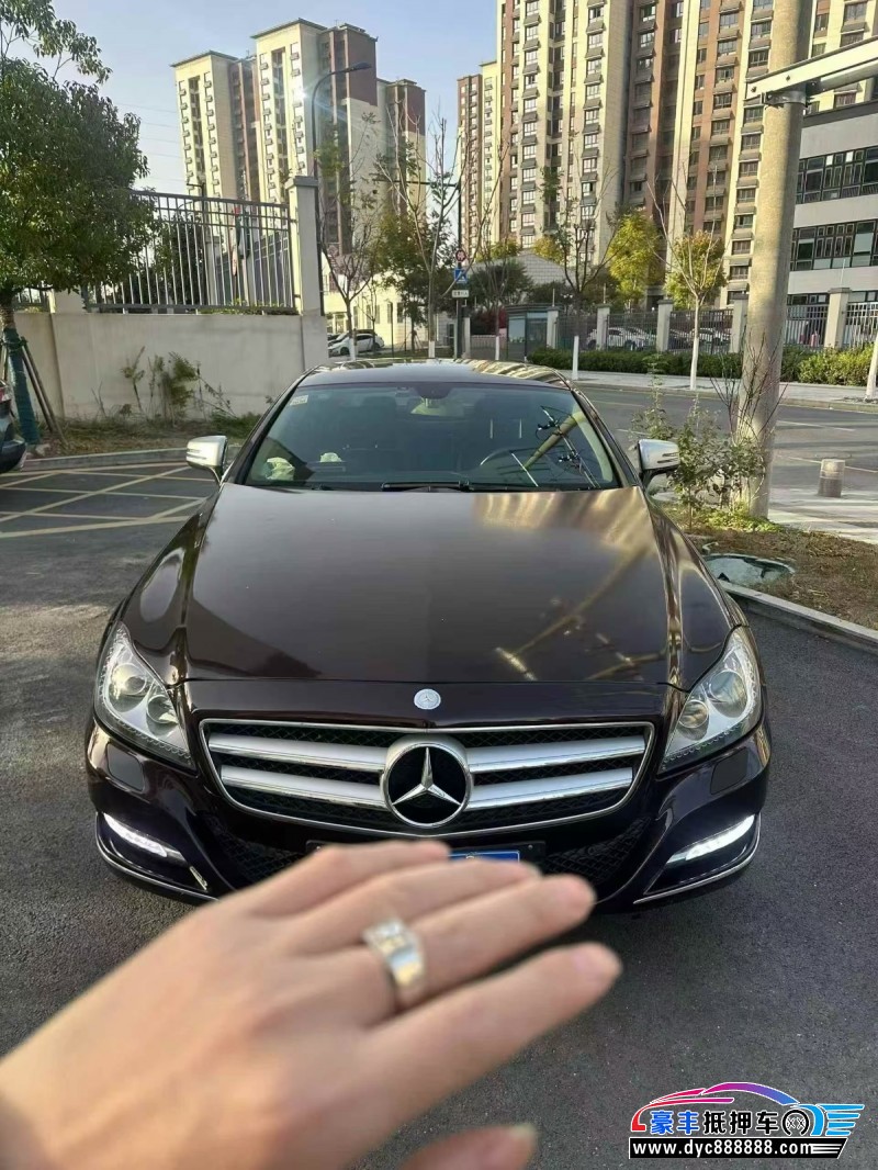 13年奔驰CLS轿车抵押车出售