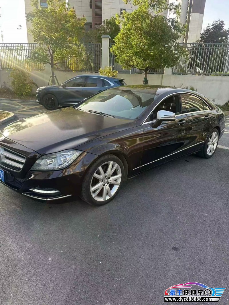 13年奔驰CLS轿车抵押车出售