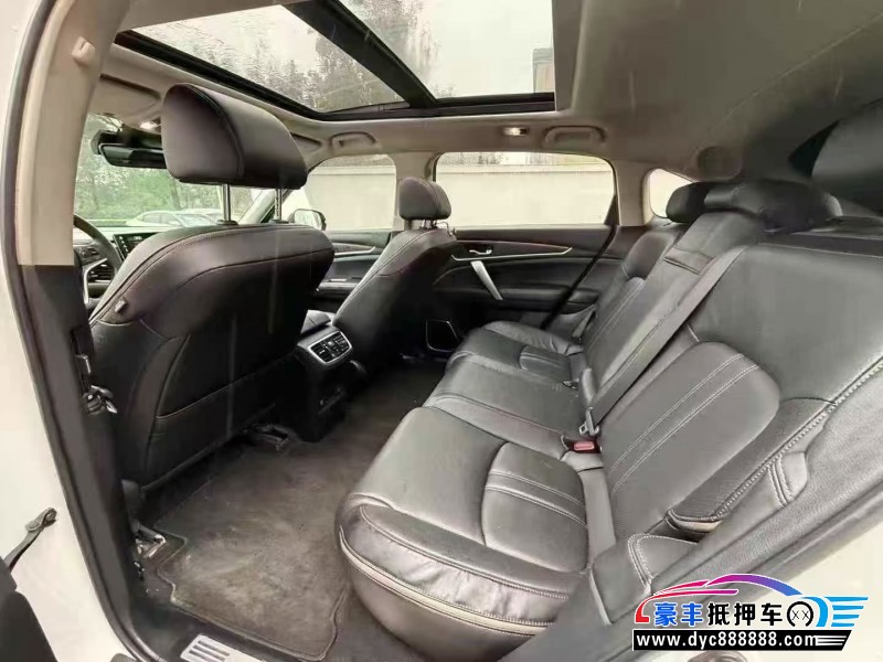 22年本田冠道轿车抵押车出售