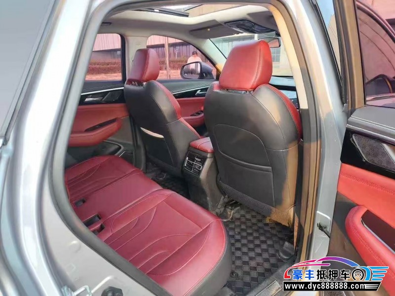 21年长安长安cs85轿车抵押车出售