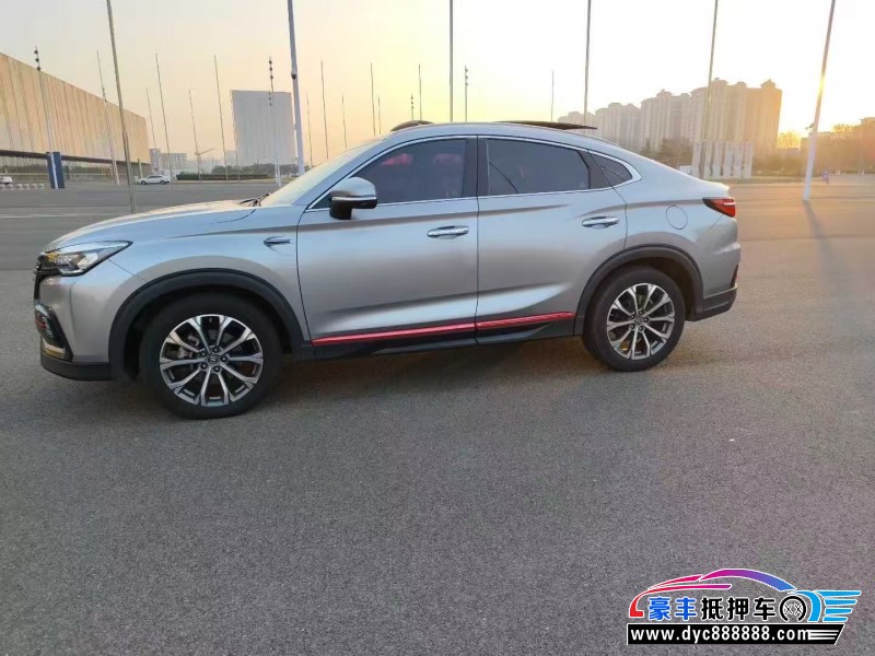 21年长安长安cs85轿车抵押车出售