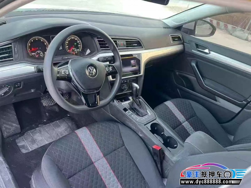 22年大众凌渡轿车抵押车出售