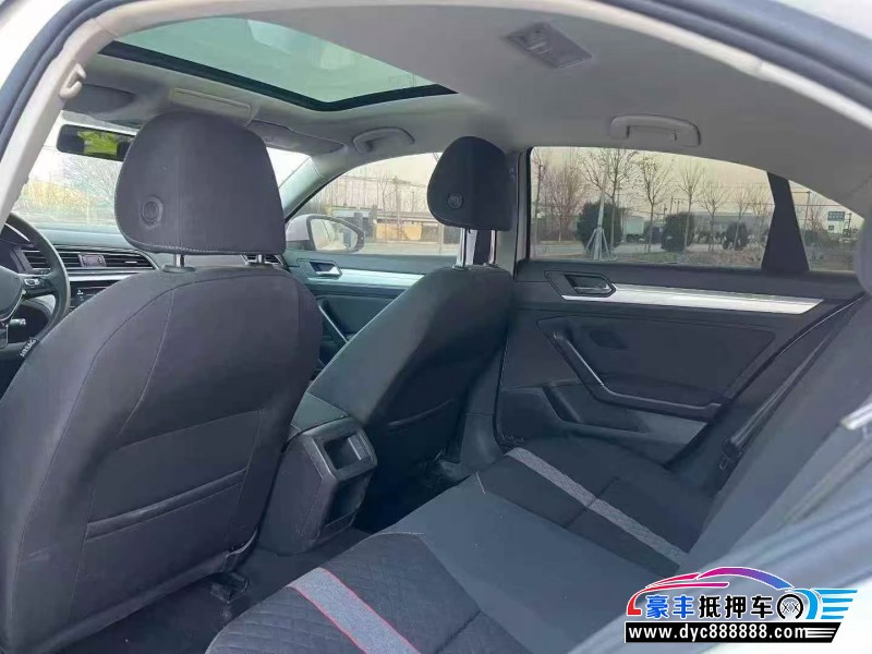 22年大众凌渡轿车抵押车出售