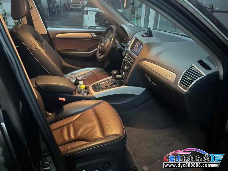 17年奥迪Q7轿车抵押车出售