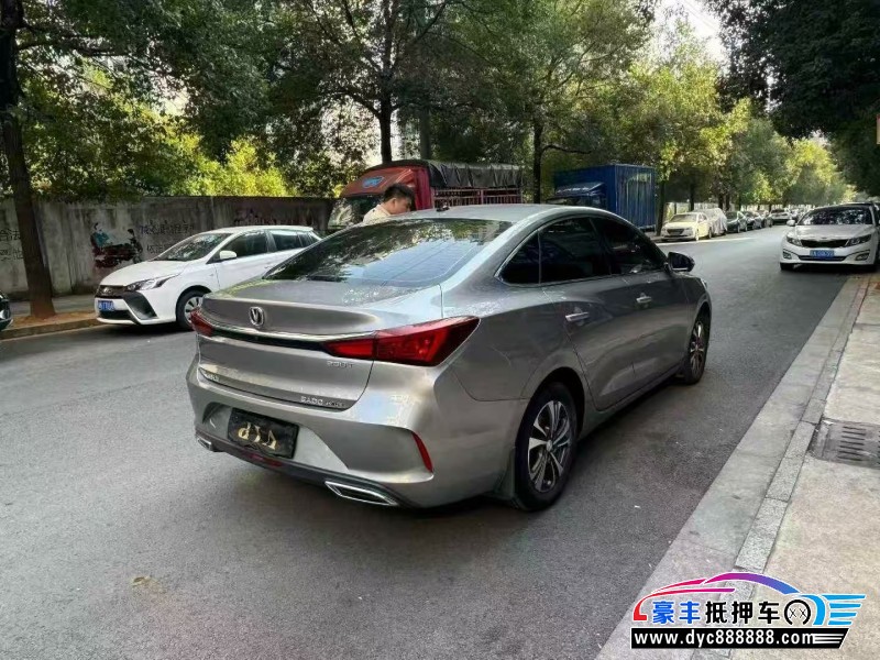 22年长安逸动轿车抵押车出售