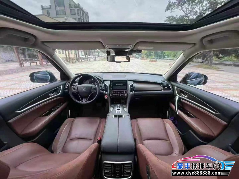 19年本田冠道轿车抵押车出售