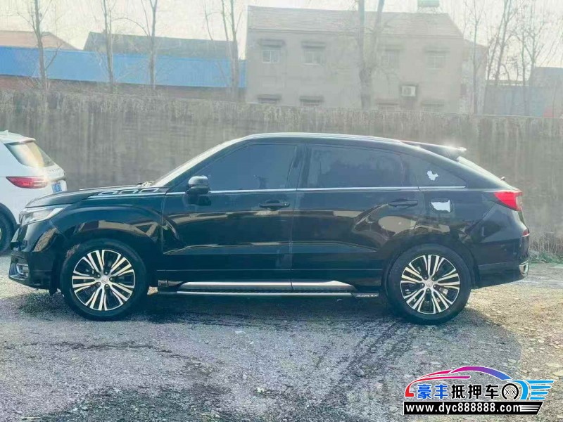 18年本田冠道轿车抵押车出售