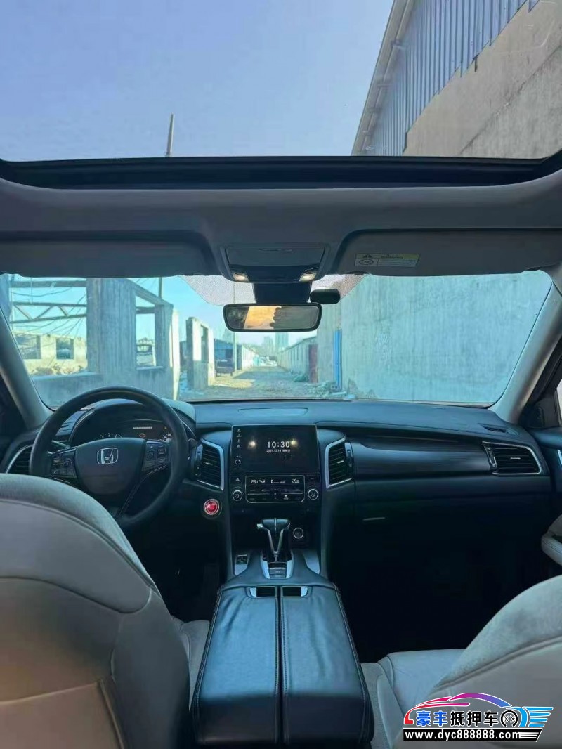17年本田冠道轿车抵押车出售