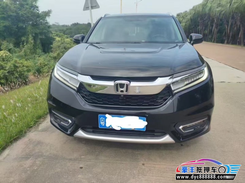 抵押车出售18年本田冠道轿车