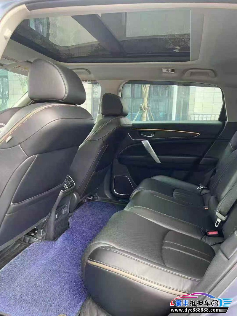 22年本田冠道轿车抵押车出售