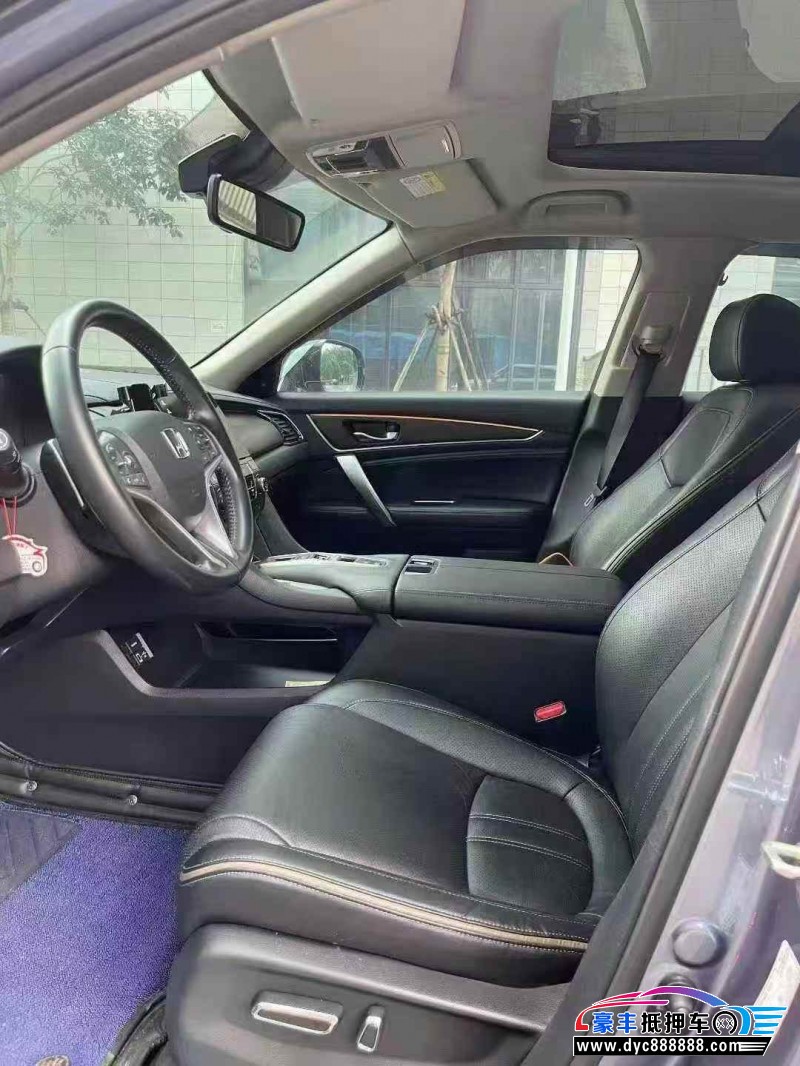 22年本田冠道轿车抵押车出售