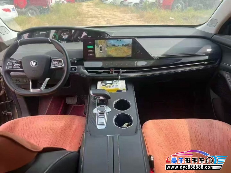 24年长安长安UNI轿车抵押车出售