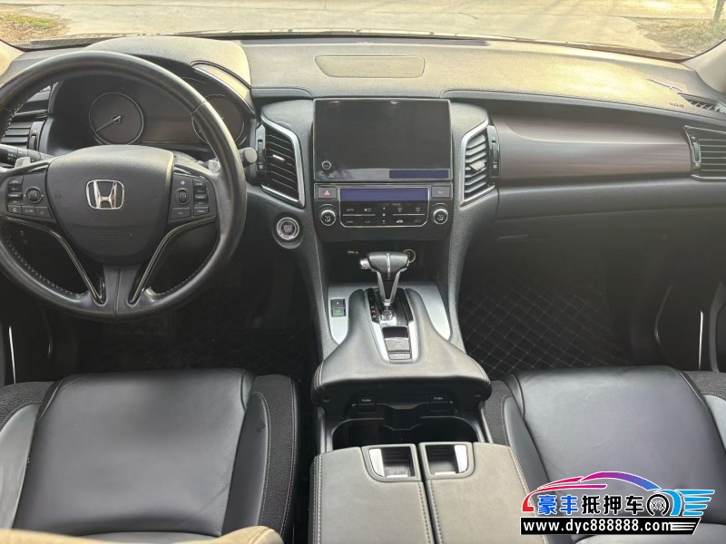 17年本田冠道轿车抵押车出售