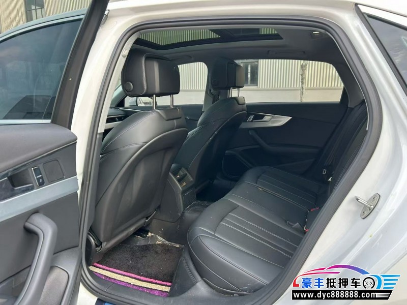 25年奥迪A4L轿车抵押车出售