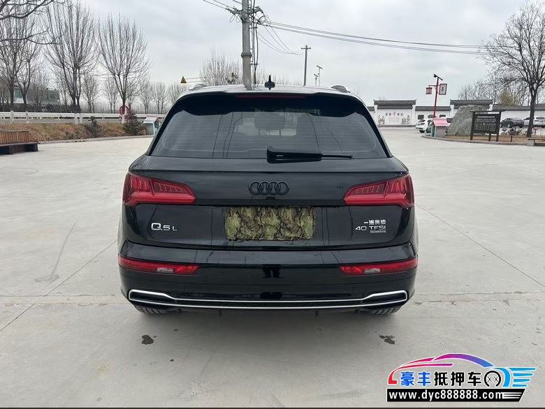 21年奥迪Q5轿车抵押车出售