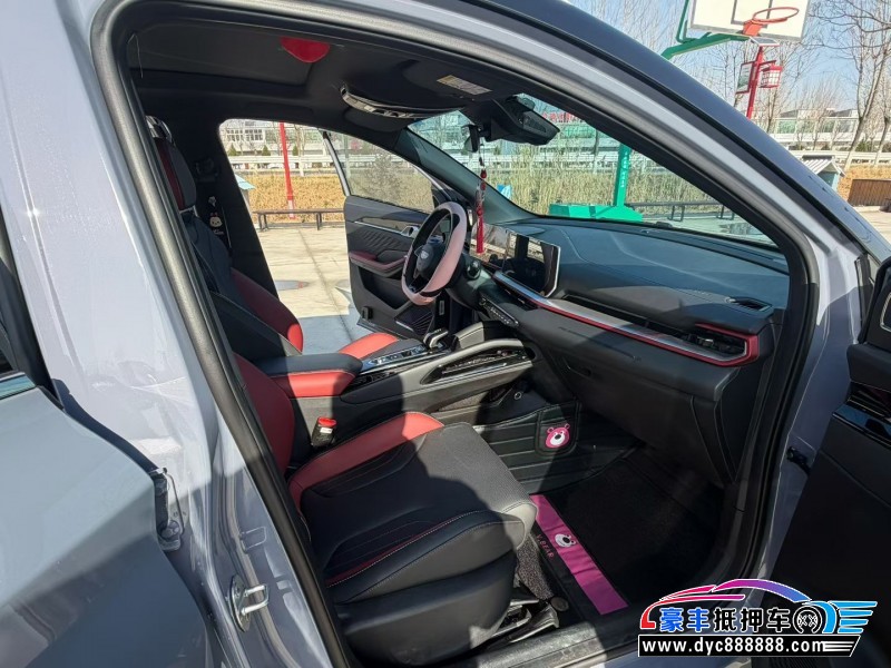 24年吉利缤越轿车抵押车出售