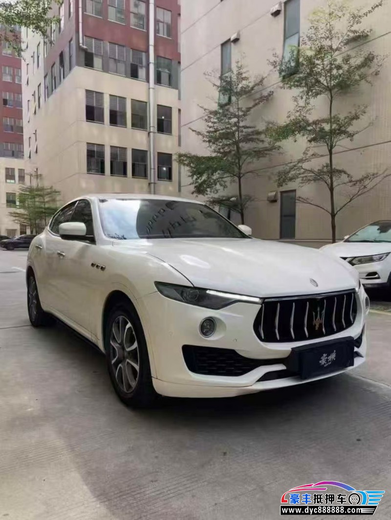 17年玛莎拉蒂莱万特轿车抵押车出售