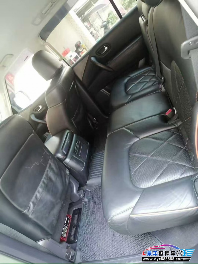 18年日产途乐轿车抵押车出售