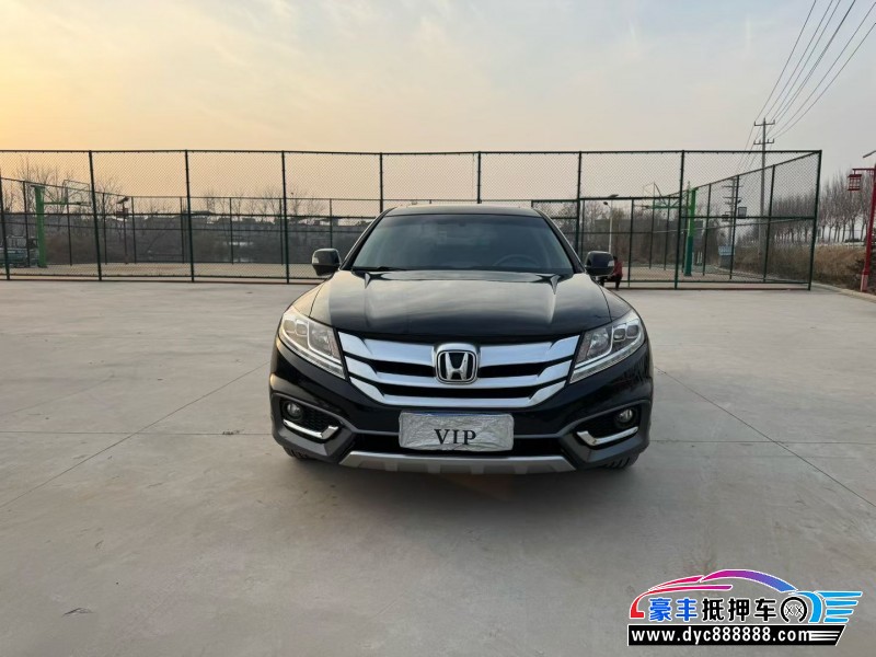 15年本田歌诗图轿车抵押车出售